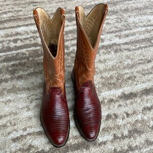Nocona Lizard boots with matching belt, 9 1/2 D